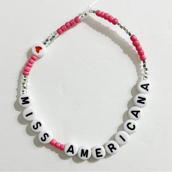 Taylor Swift Eras Tour Friendship Bracelet Lover Miss Americana - Picture 1 of 1
